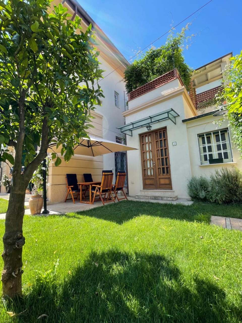 Property building, Garden view