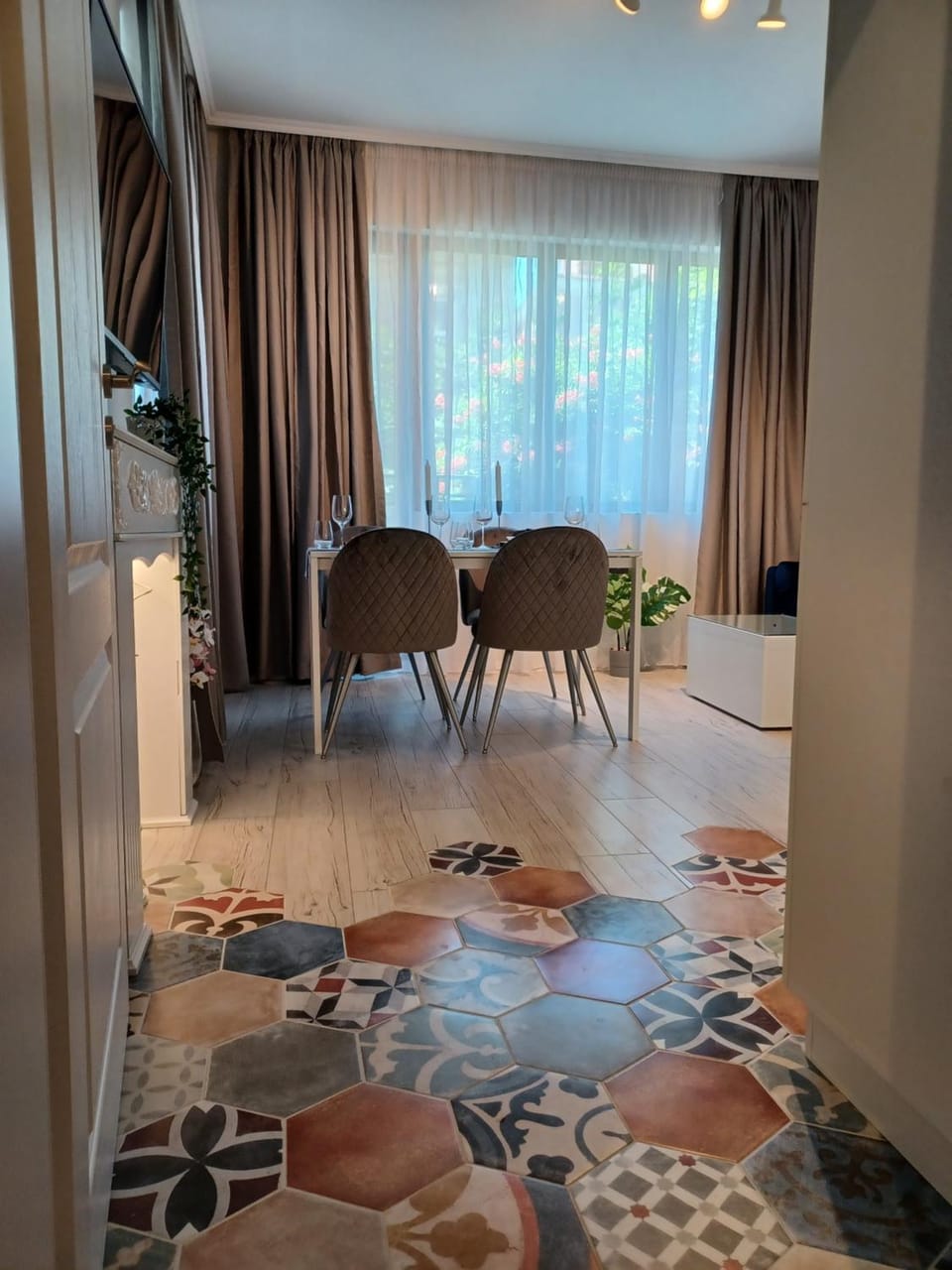Living room, Seating area