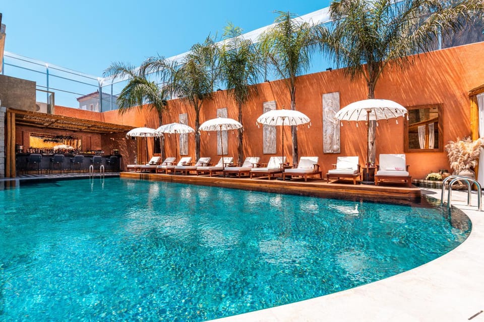 Property building, Swimming pool