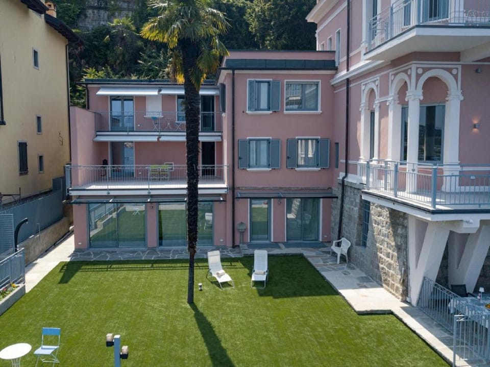 Stone on the lake Apartment in Baveno