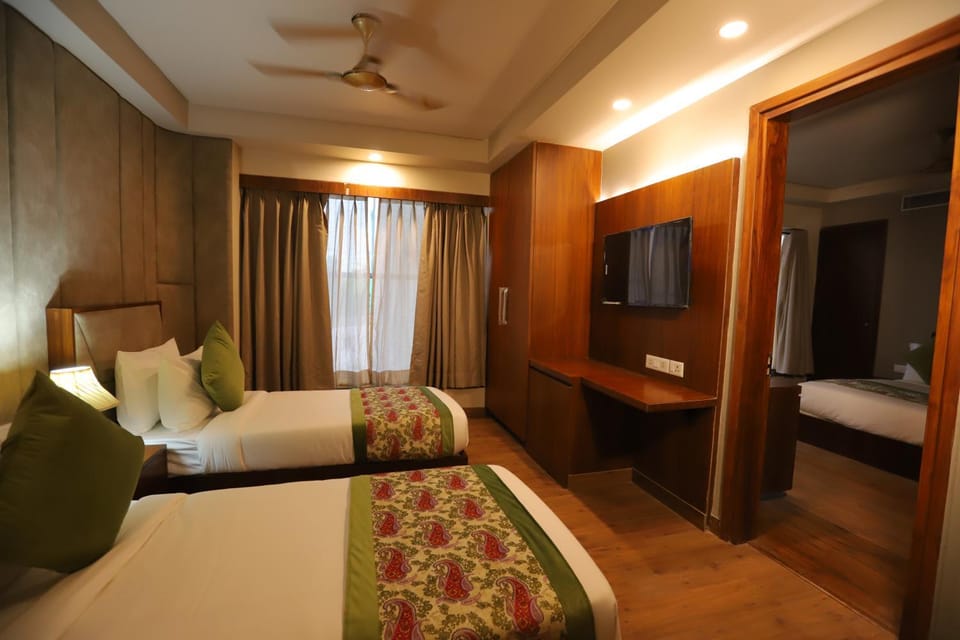 Communal lounge/ TV room, TV and multimedia, Photo of the whole room