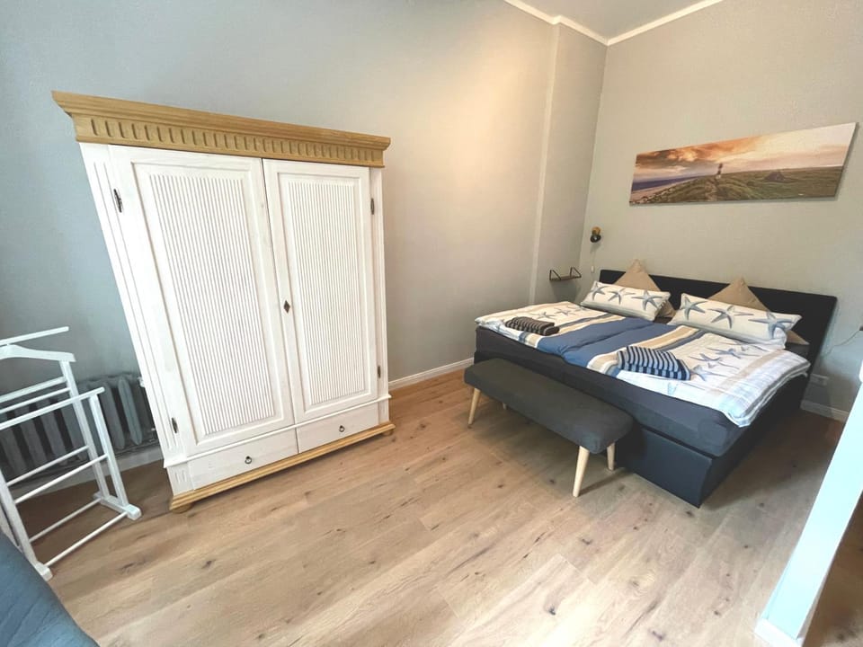 Gästehaus Sternschanze - App1 &bdquoAdmiral&ldquo Apartment in Stralsund