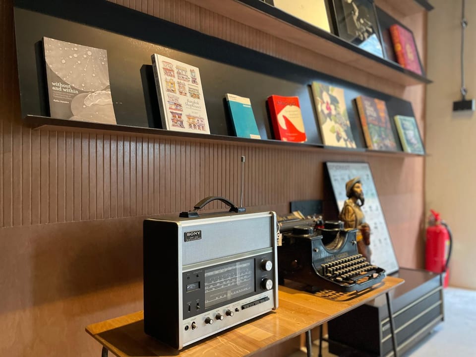 Coffee/tea facilities, Living room