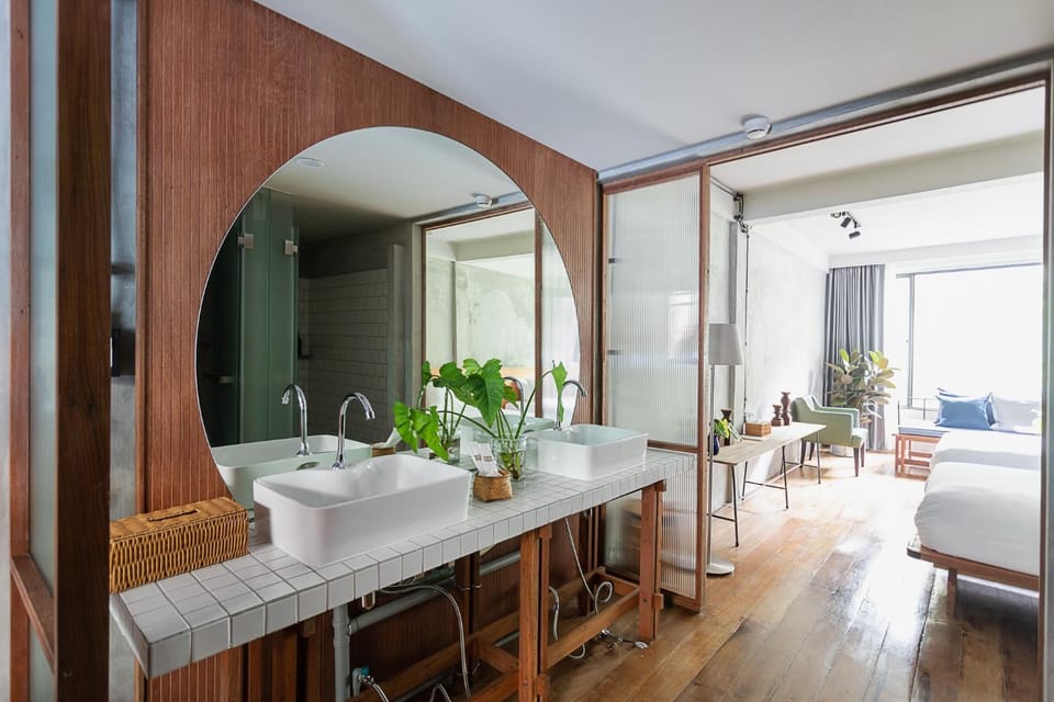 Bed, Bathroom, Bedroom