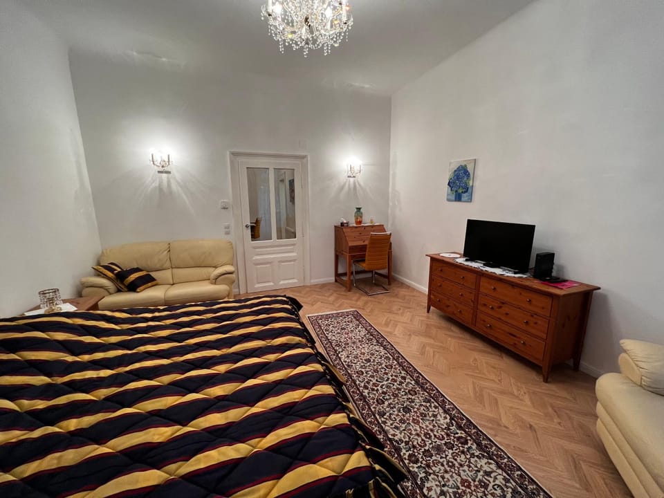 Living room, Bedroom
