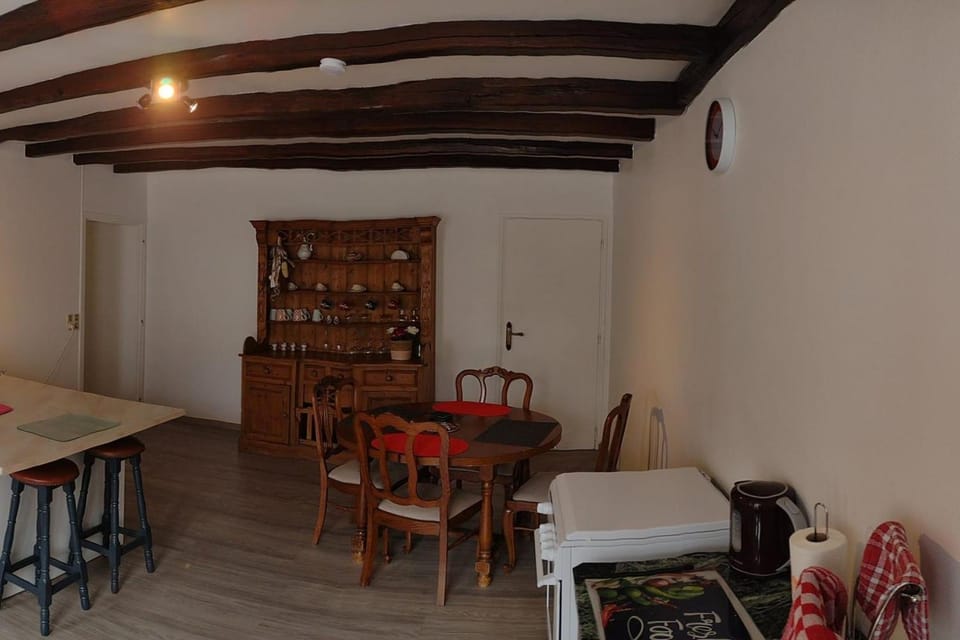 Private-Tranquil-Peaceful-Garden-Bbq House in Nouvelle-Aquitaine