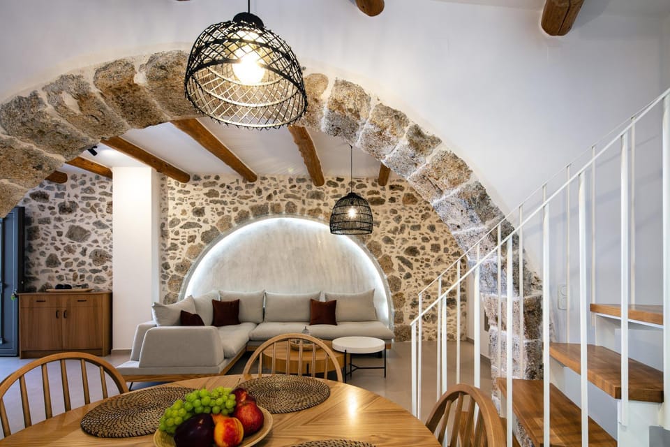 Seating area, Dining area