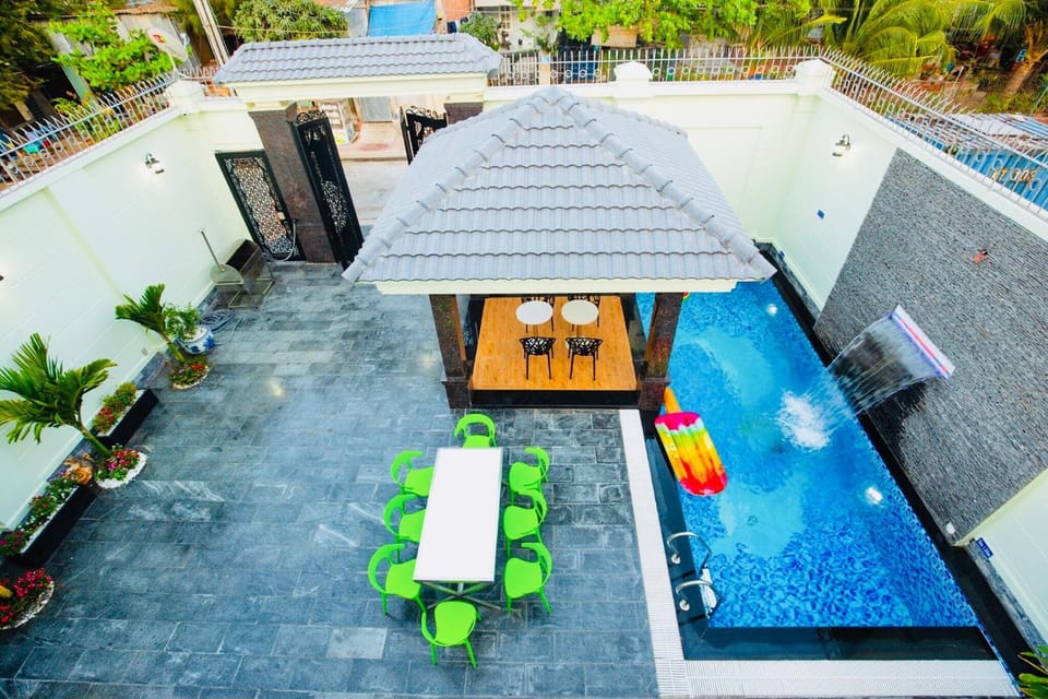 Hoàng My Villa 10 Phòng ngủ - Bãi Sau Vũng Tàu Villa in Vung Tau