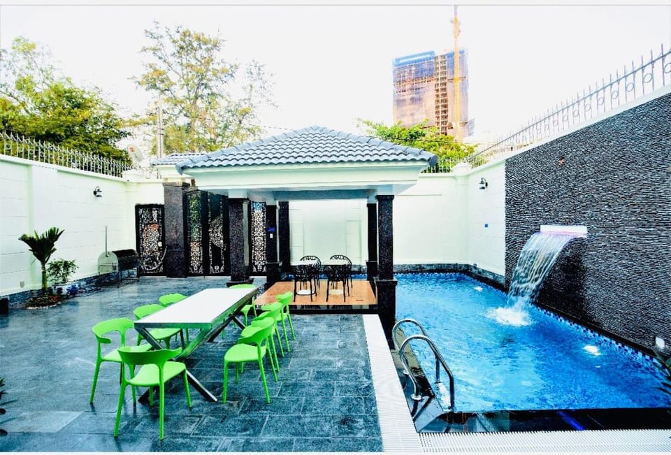 Hoàng My Villa 10 Phòng ngủ - Bãi Sau Vũng Tàu Villa in Vung Tau