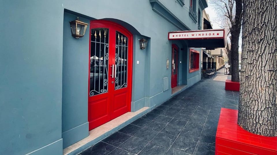 Property building, Facade/entrance