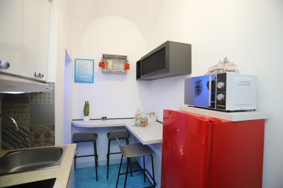 Kitchen or kitchenette, kitchen