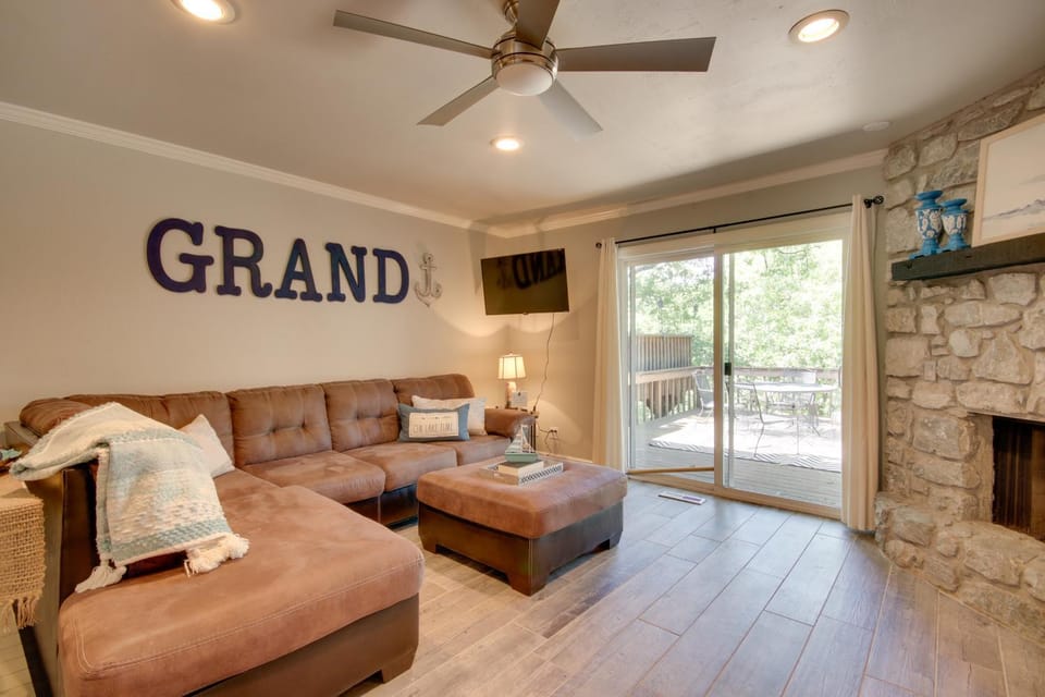 Townhouse at the Mouth of Drowning Creek! House in Lake O The Cherokees