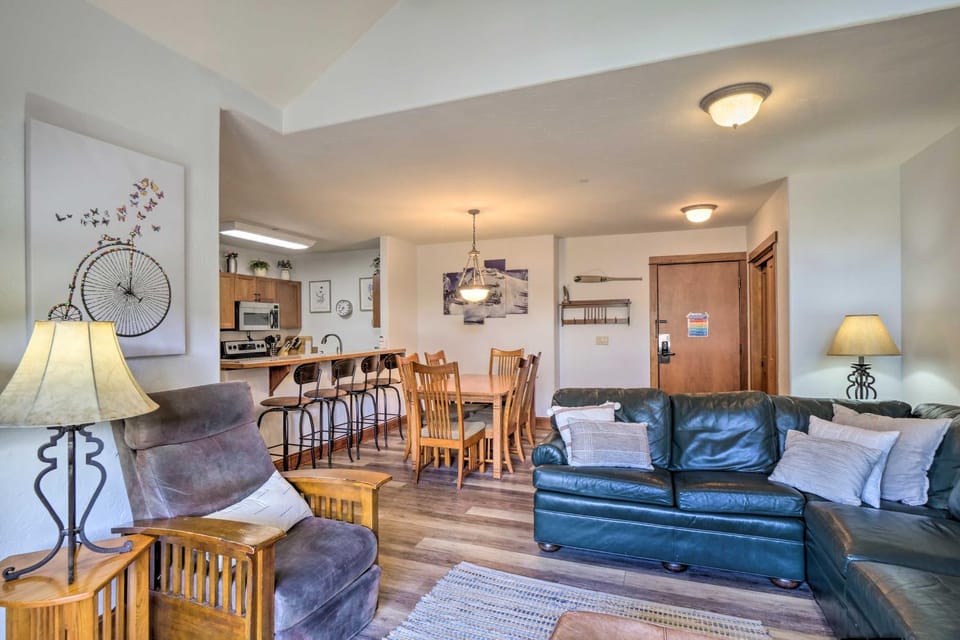 < 1 Mi to Slopes: Mtn-View Keystone Condo House in Keystone