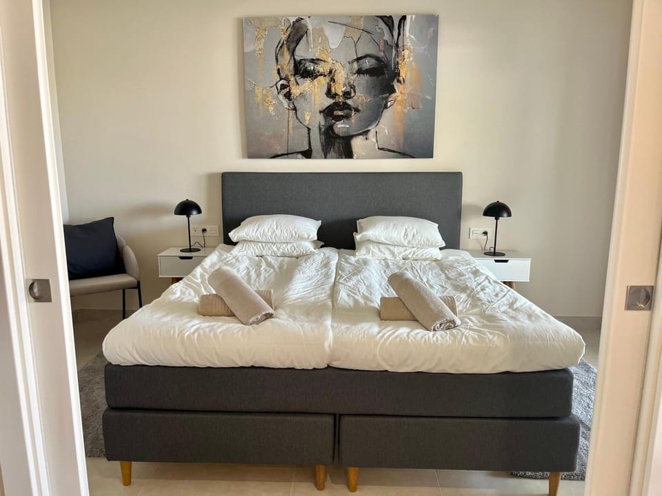 Living room, Bedroom