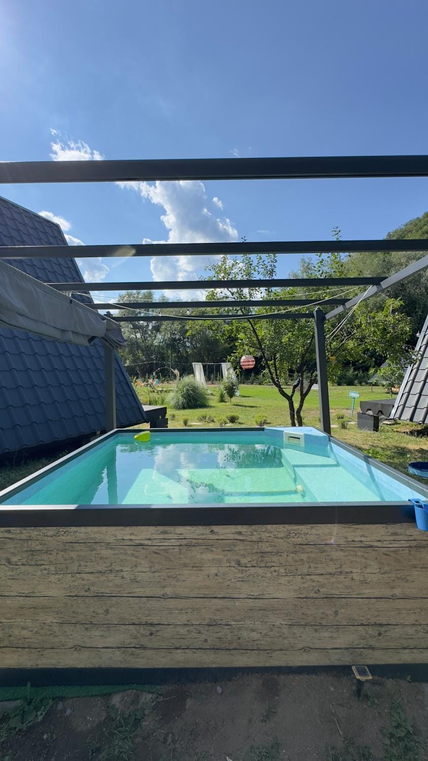 Cabane A-Frame Svinița House in Serbia
