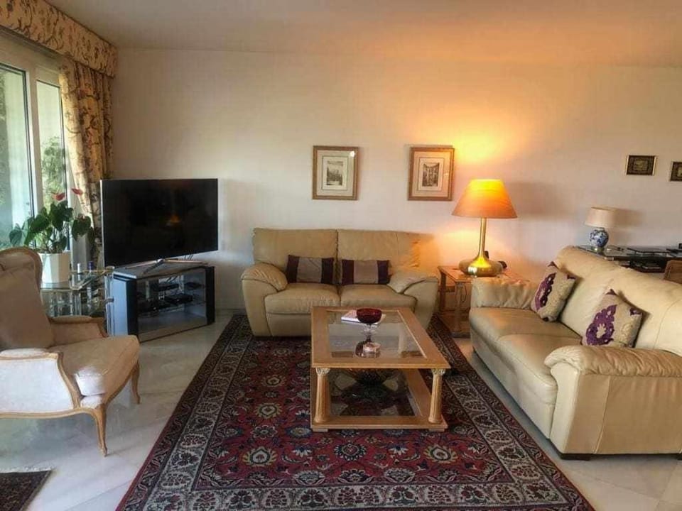 Communal lounge/ TV room, TV and multimedia