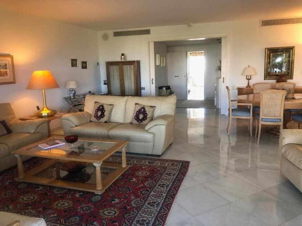 Communal lounge/ TV room, TV and multimedia