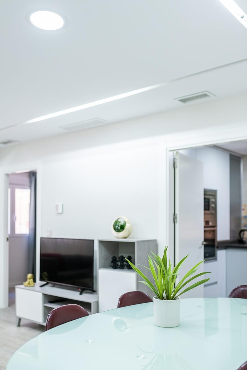 TV and multimedia, Living room, Dining area