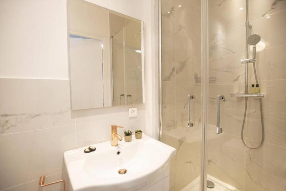 ParisConciergerie - Nice studio near Eiffel Tower Apartment in Paris