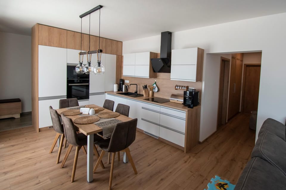 Apartmán Jesienka, Hillside Apartment in Lesser Poland Voivodeship