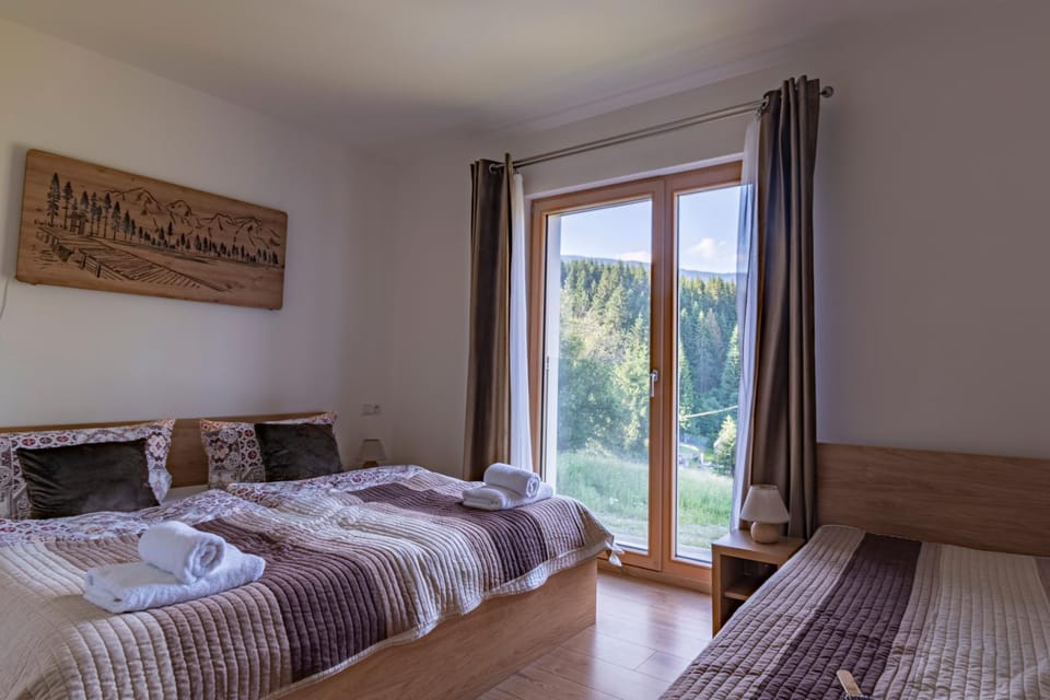 Apartmán Jesienka, Hillside Apartment in Lesser Poland Voivodeship