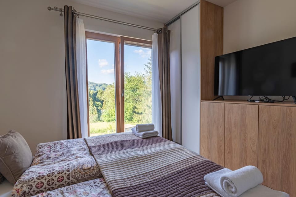 Apartmán Jesienka, Hillside Apartment in Lesser Poland Voivodeship