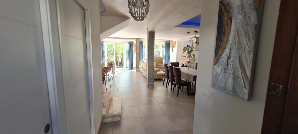 Facade/entrance, Living room