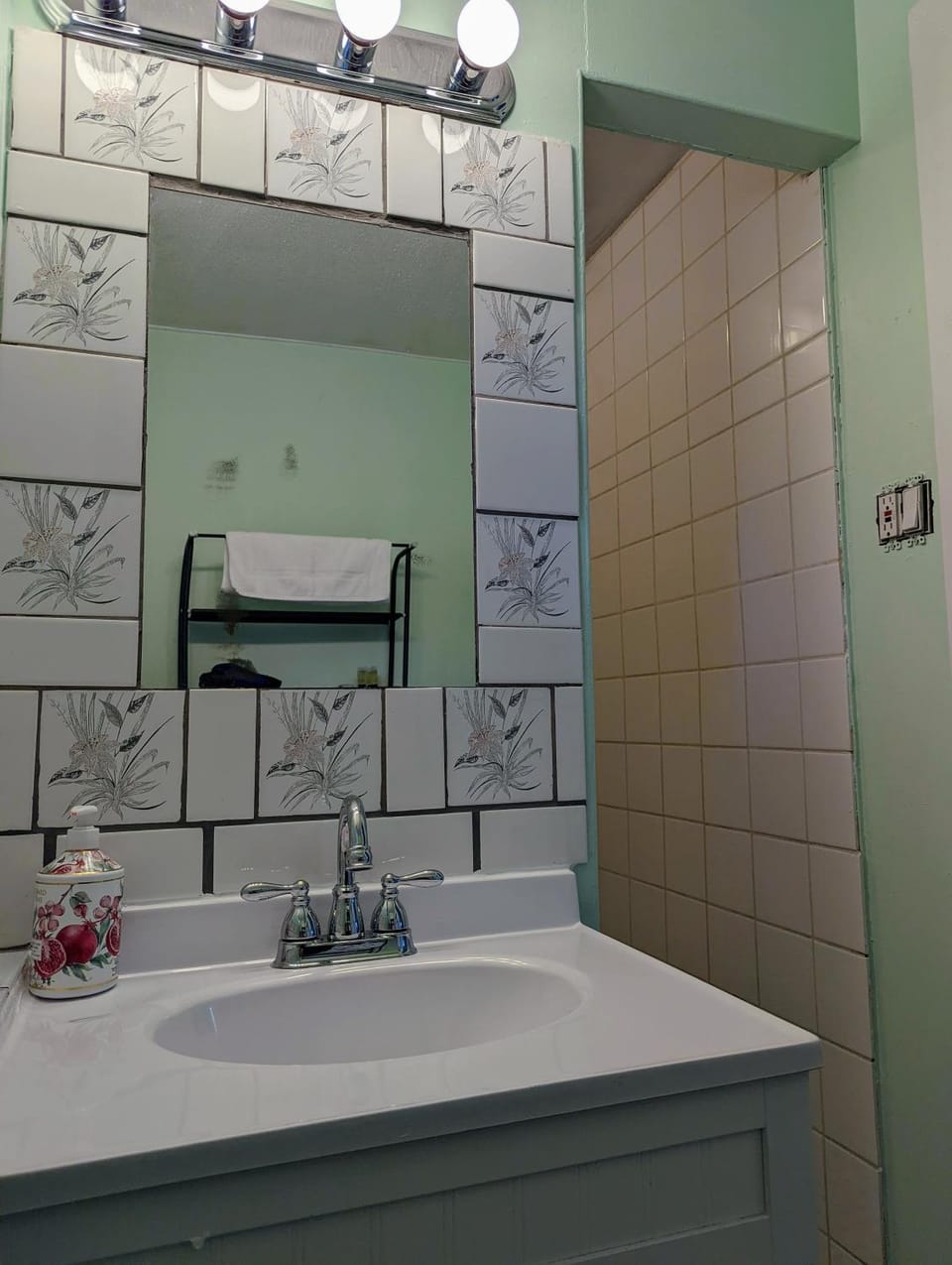 The Cottage on the Farm Farm Stay in Southern Gulf Islands