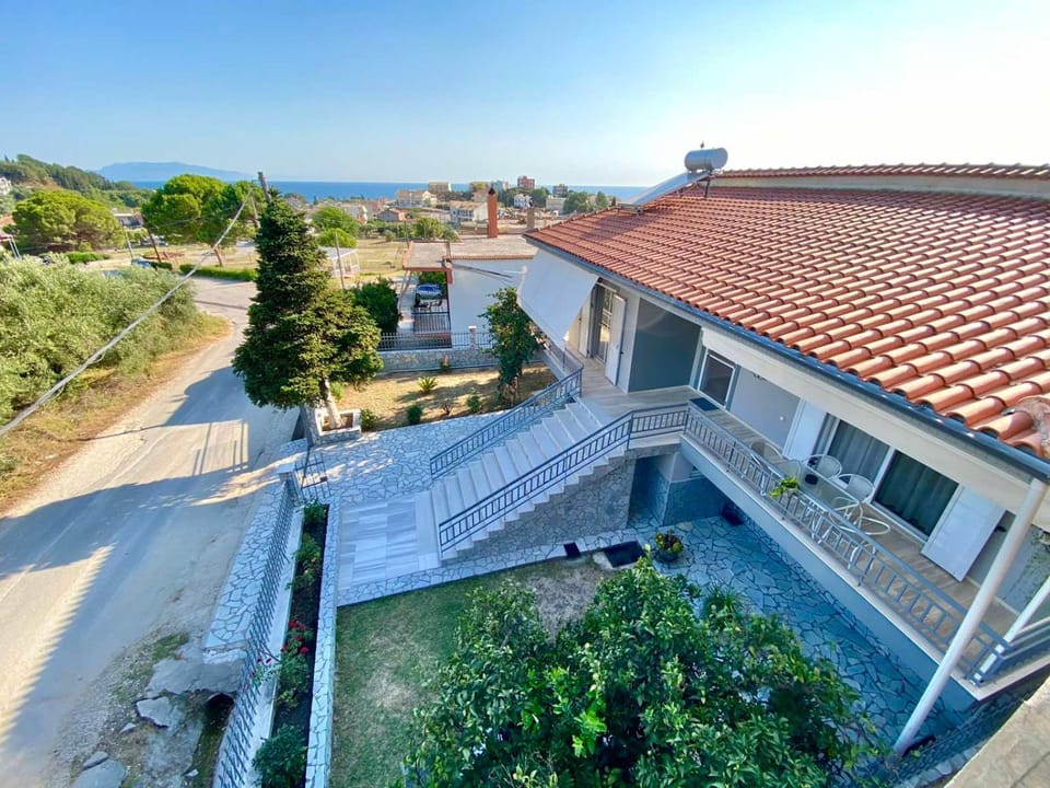 Villa Cleopatra Villa in Peloponnese, Western Greece and the Ionian