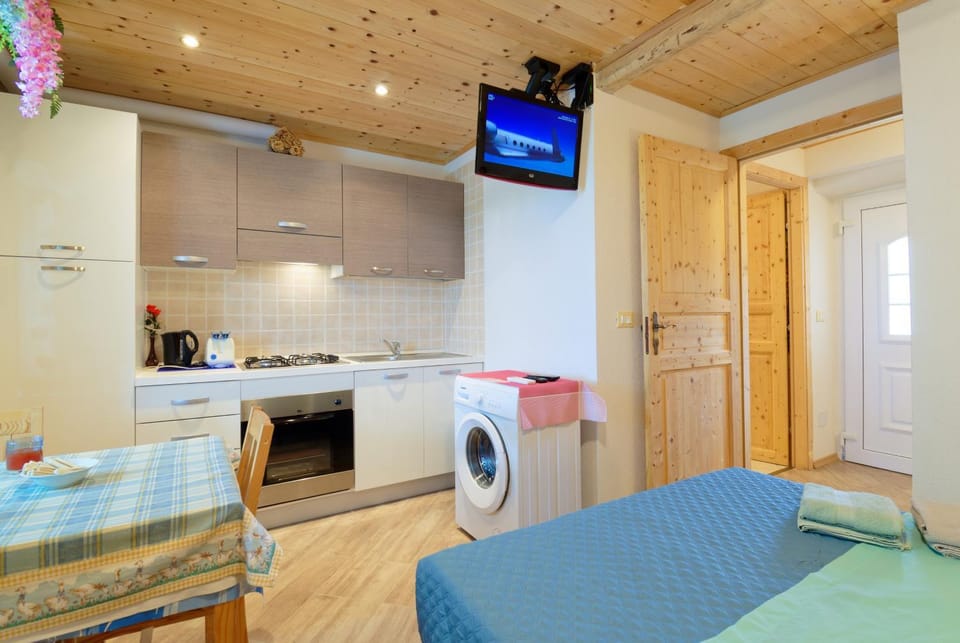 Kitchen or kitchenette, Photo of the whole room