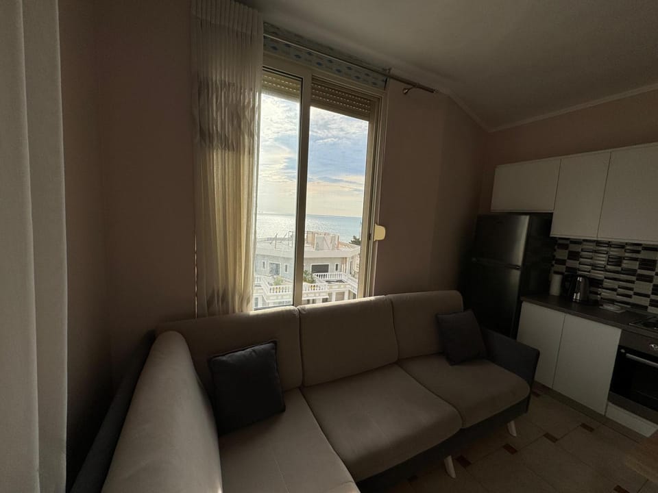 Kitchen or kitchenette, Living room, Seating area, Sea view