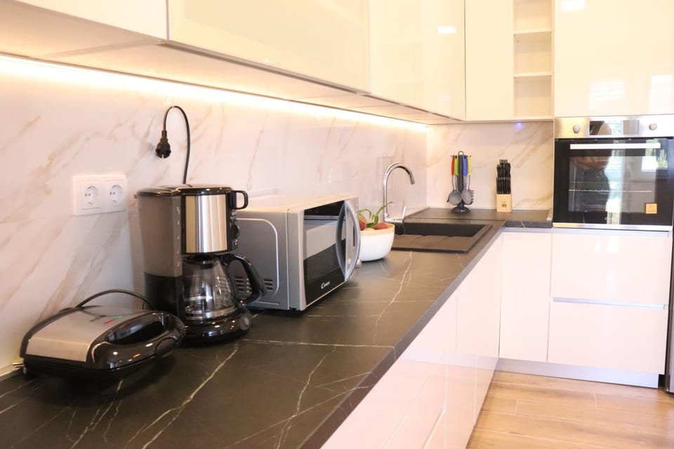 Apartment MARY- 2 free parking, near Mall of Split Apartment in Split