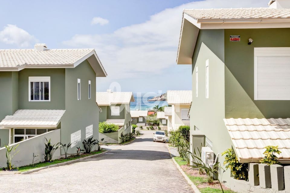 Beach House with Sea View House in Florianopolis