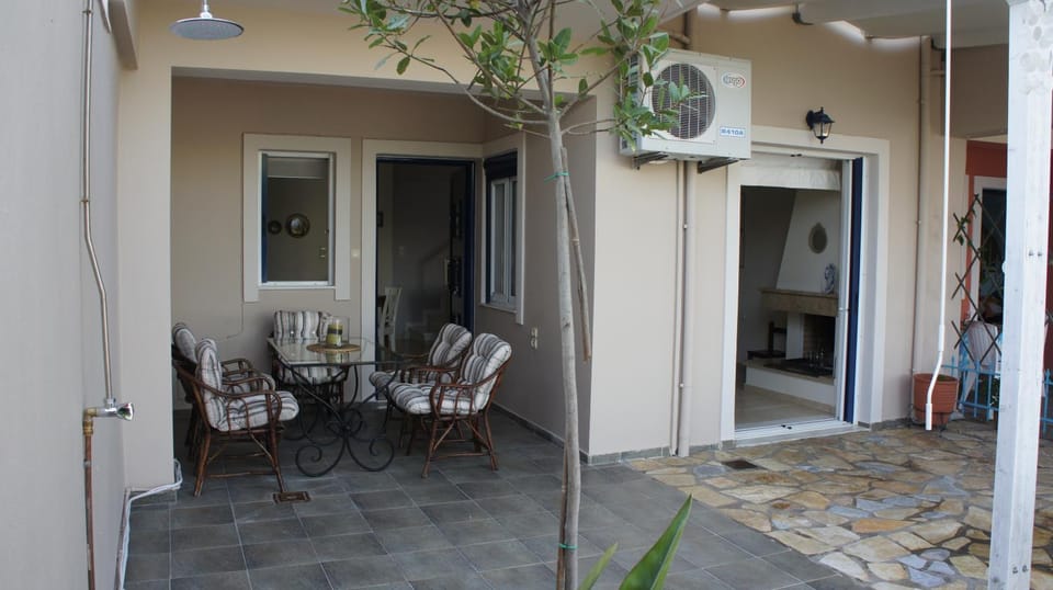 EOΣ House in Lefkada, Lefkada Municipality, Greece