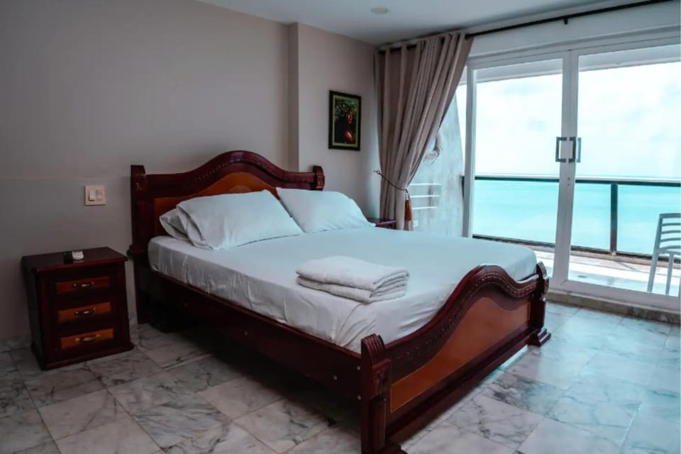 Bed, Photo of the whole room, Bedroom, Sea view
