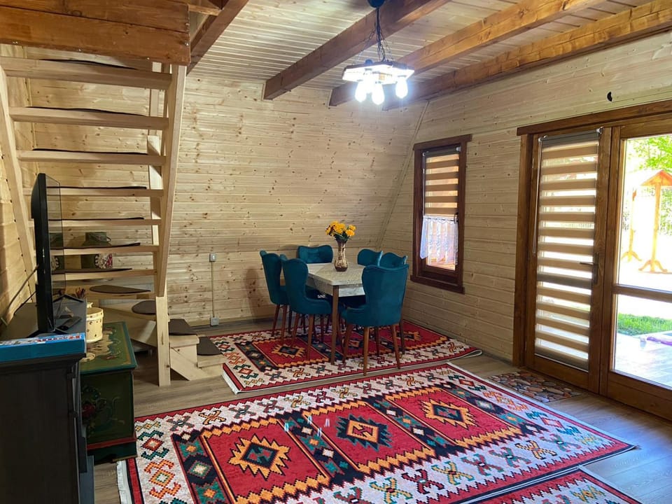 Communal lounge/ TV room, Living room, Seating area, Dining area