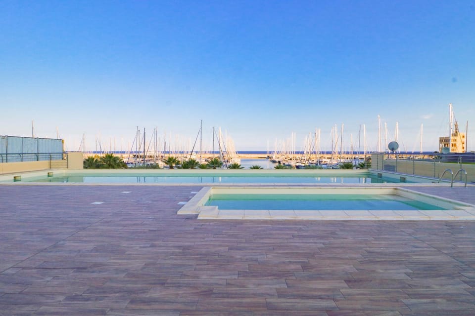 Property building, Hot Tub, Beach, Swimming pool, Sunset