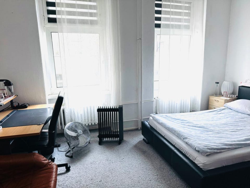 Bed, Photo of the whole room
