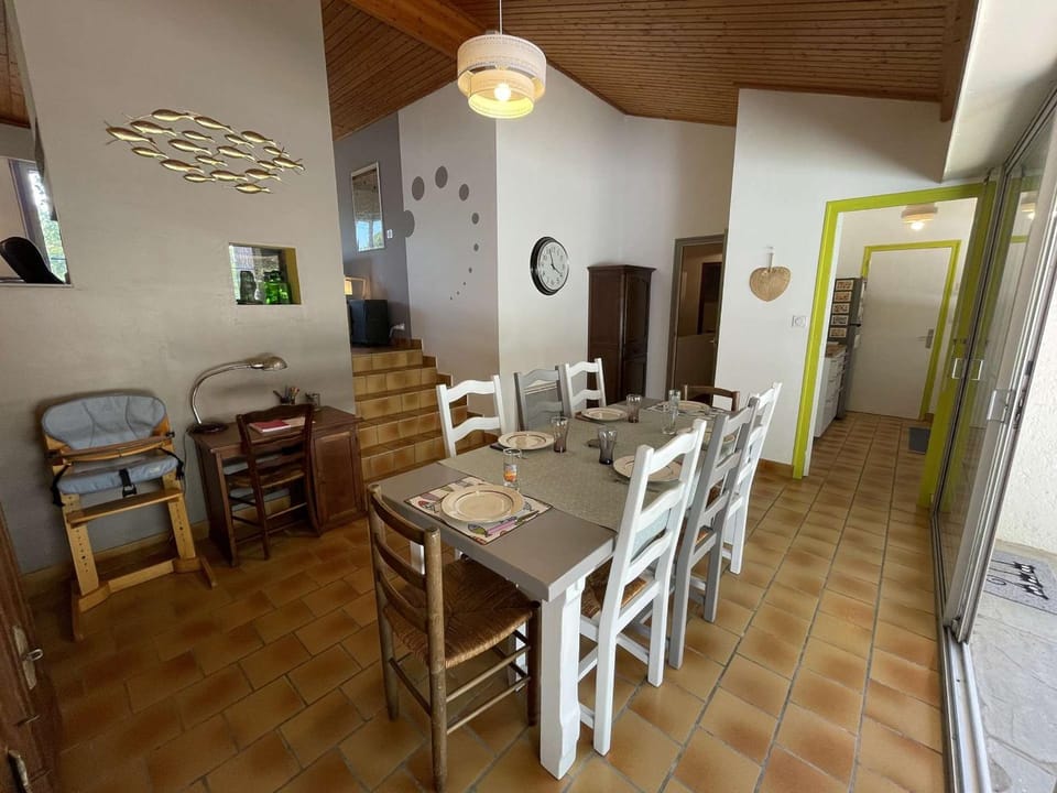 Maison spacieuse, 600m plage, 6 couchages, parking gratuit, jardin, terrasse, WiFi optionnel - FR-1-224C-210 House in Saint-Jean-de-Monts