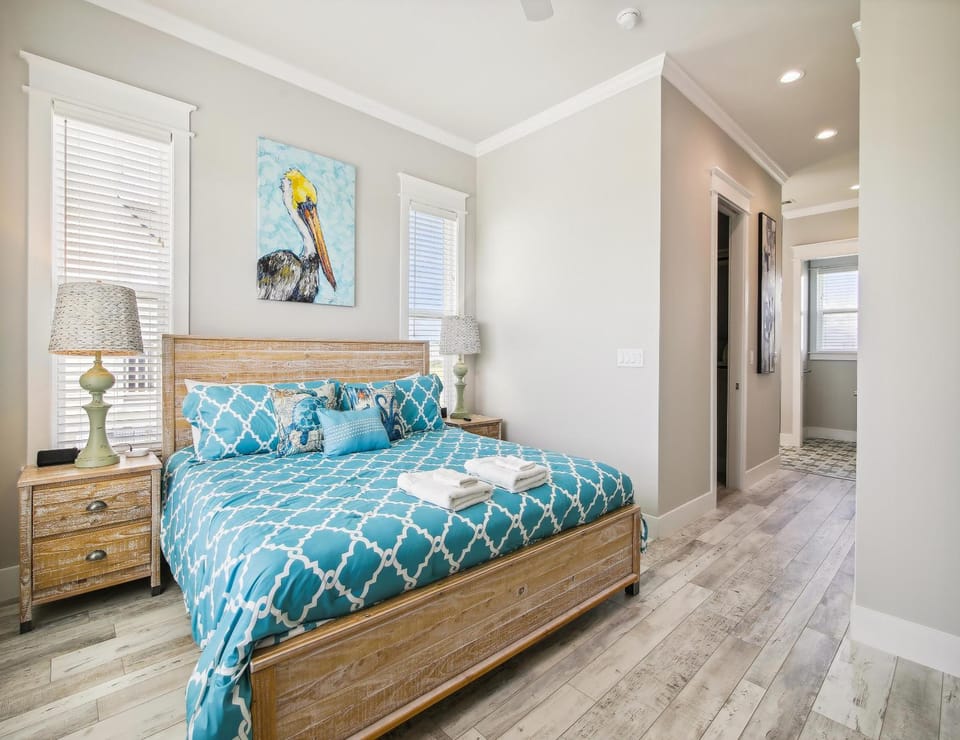 Bed, Bedroom, furniture, towels