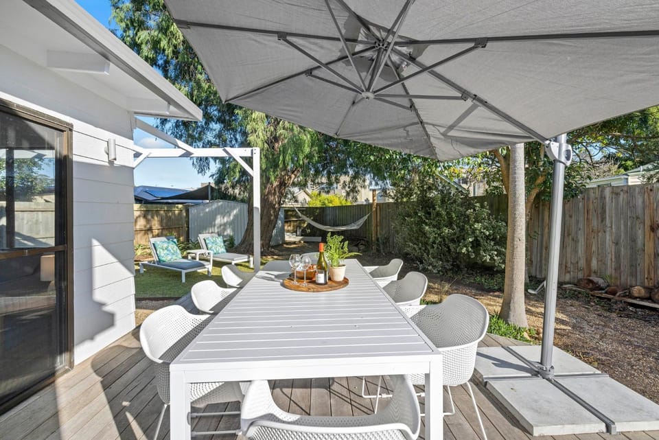 Patio, Dining area