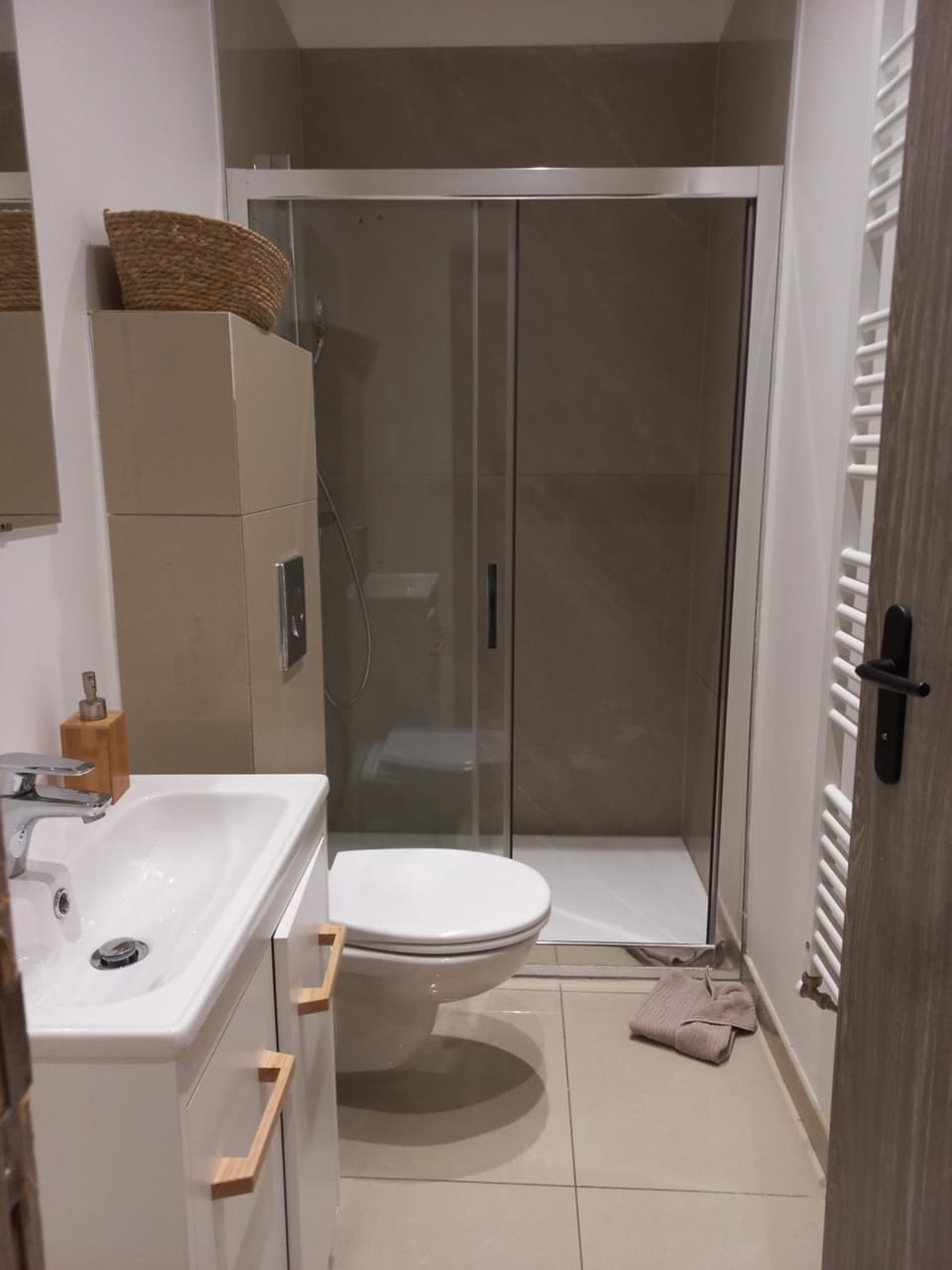 DOGA Bel appartement 1er étage 4 personnes bebe Apartment in Reims