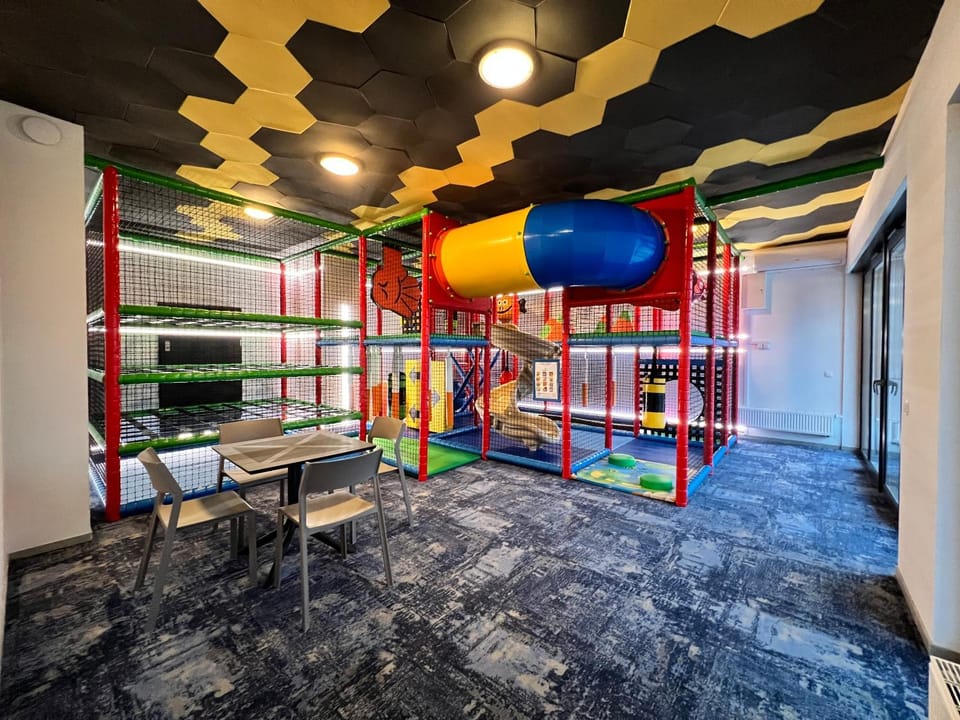Kids's club, Evening entertainment