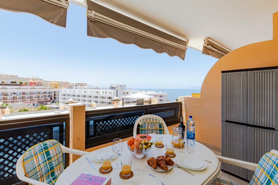Beautiful Sunset Apt by Dream Homes Tenerife Apartment in Canary Islands