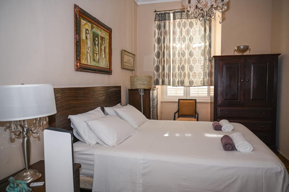 Large Three Bedroom, Center of Old Town Apartment in Dubrovnik