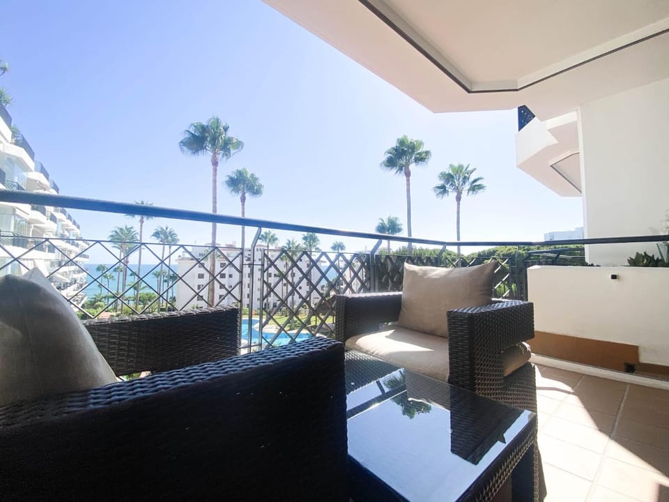 Day, View (from property/room), Balcony/Terrace, Seating area