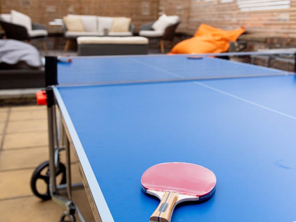 Table tennis