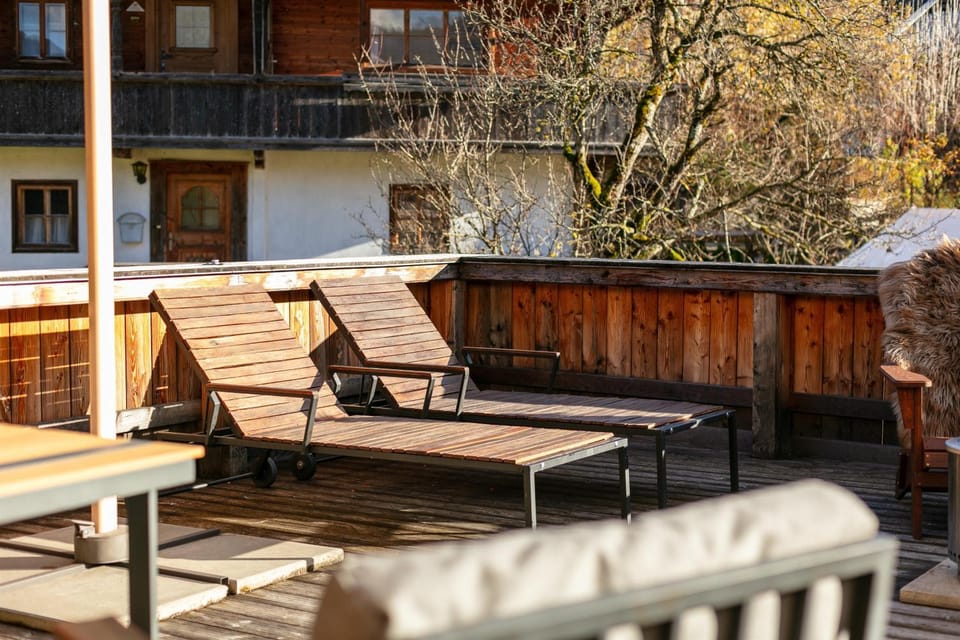 Balcony/Terrace, sunbed