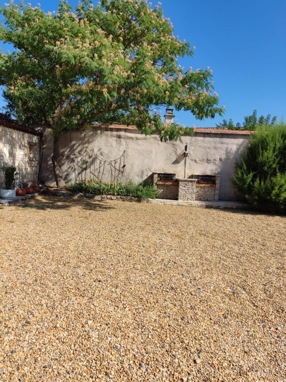 Ardèche les cigales, studio laurier Apartment in Grospierres