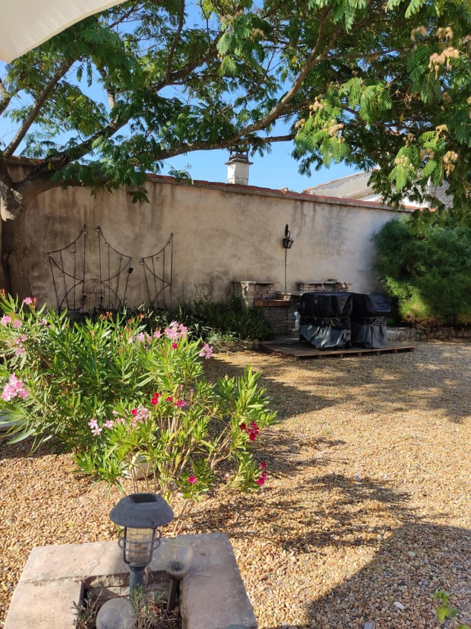 Ardèche les cigales, studio laurier Apartment in Grospierres